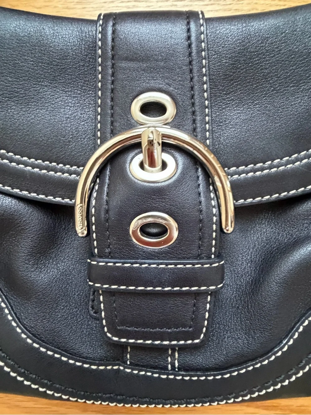 Vintage 2007 Coach Soho Leather Buckle Flap Shoulder Bag